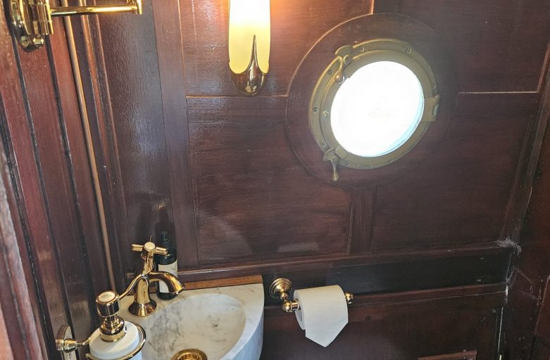 toilette ritz bateau amsterdam